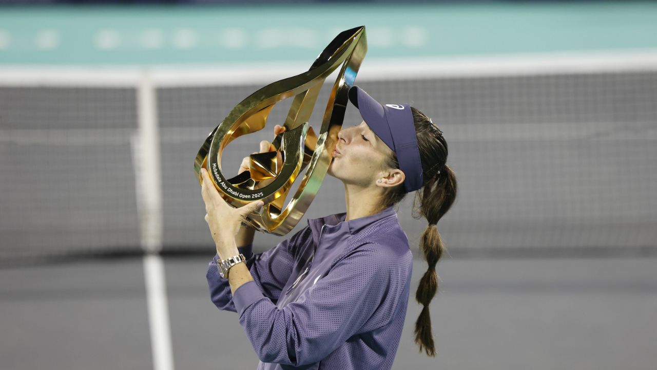 mado (1) Defending Champion Belinda Bencic