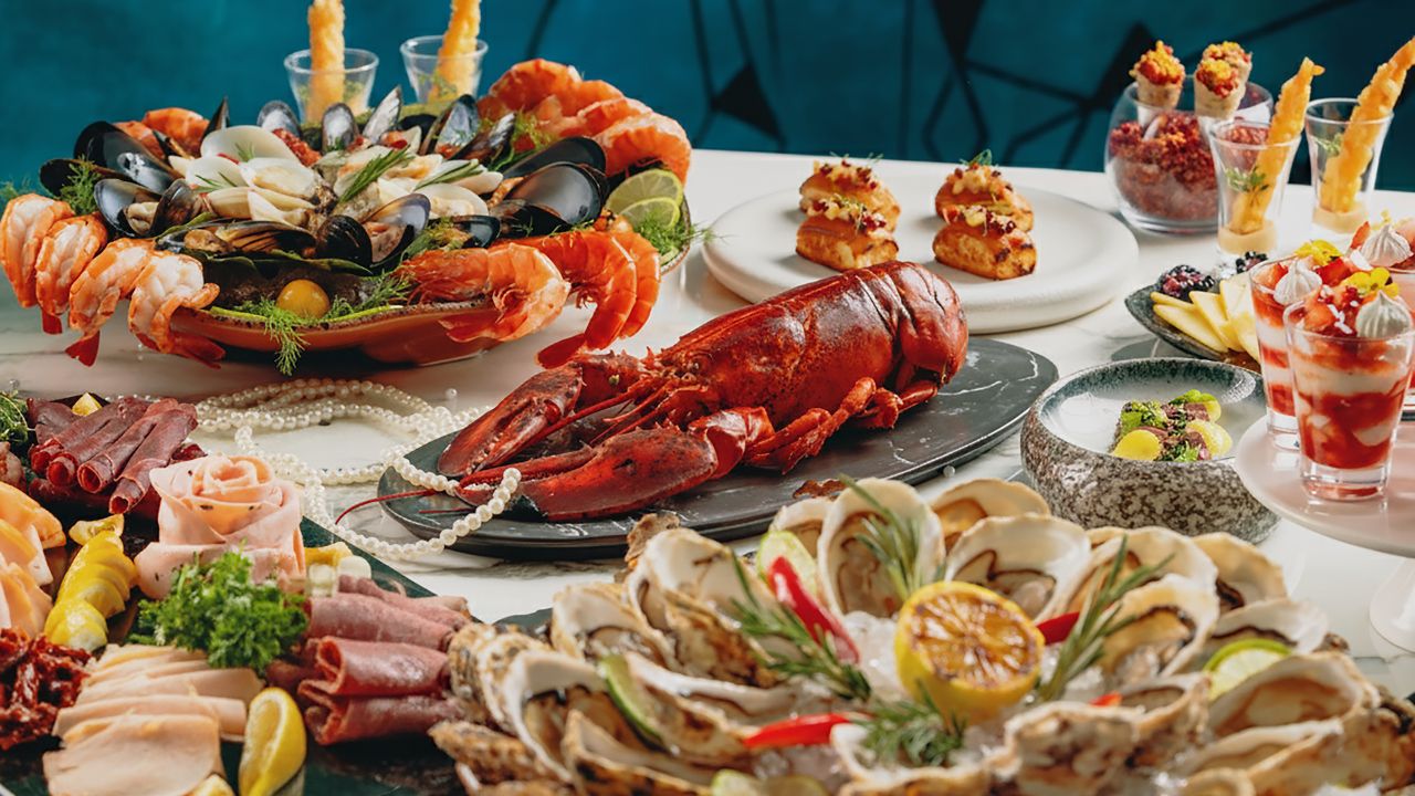 andaz capital gate abu dhabi festive 2025