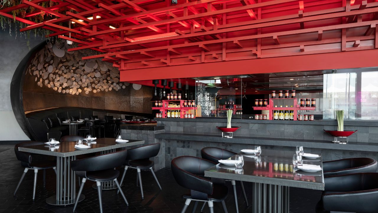 garage restaurant w abu dhabi interior