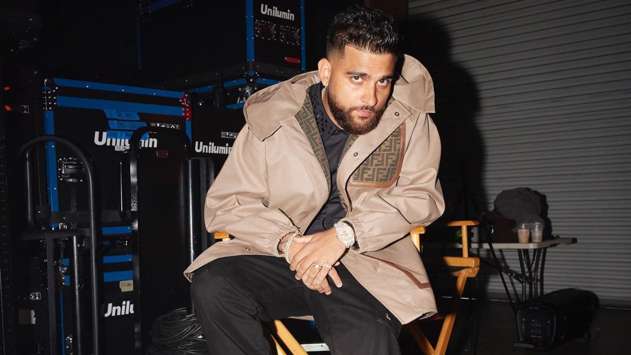 chart-topping superstarKaran Aujla lights up Etihad Arena