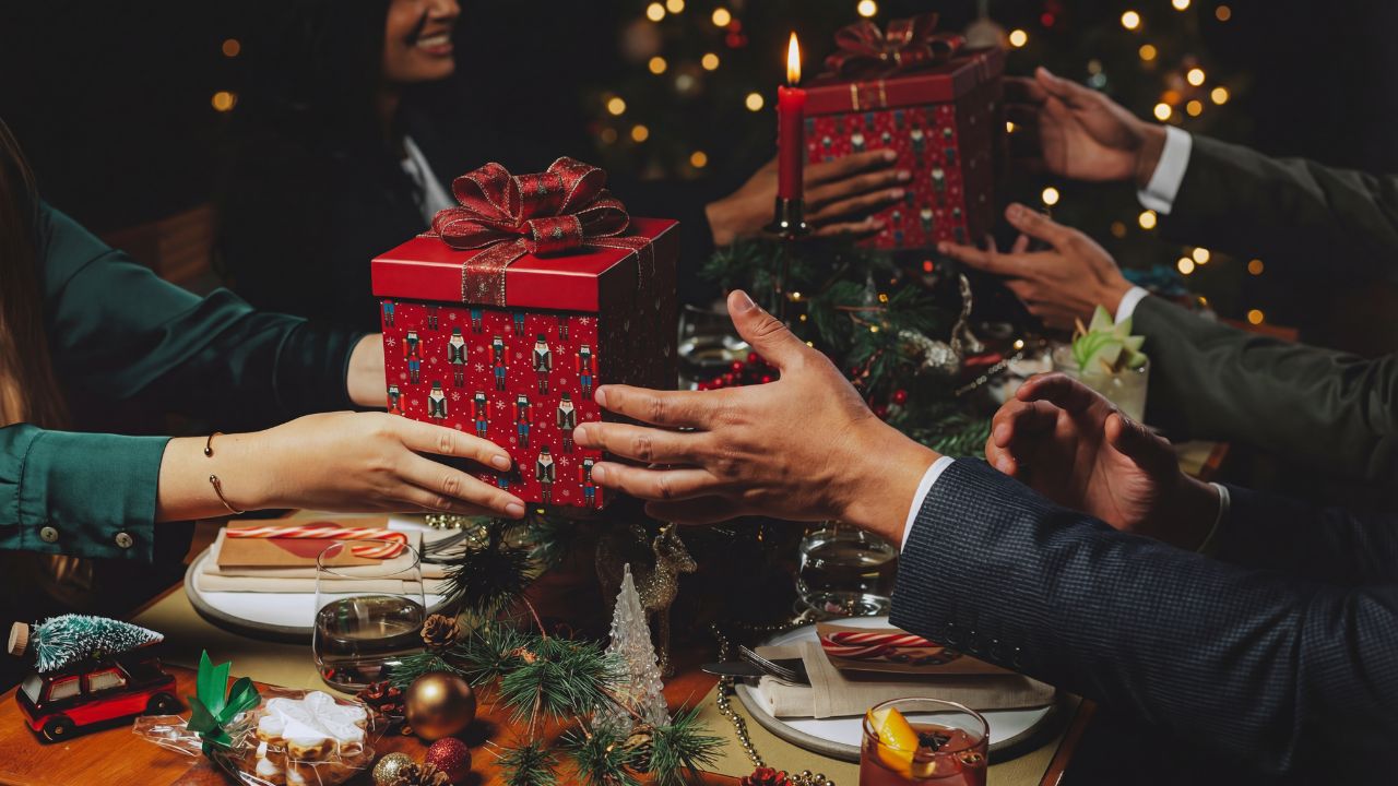 erth abu dhabi festive season