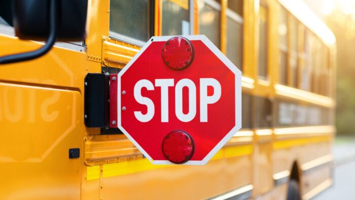 Abu Dhabi Authorities Issue Reminder About This School Bus Fine Yalla abu-dhabi-authorities-issue-reminder-about-this-school-bus-fine-yalla