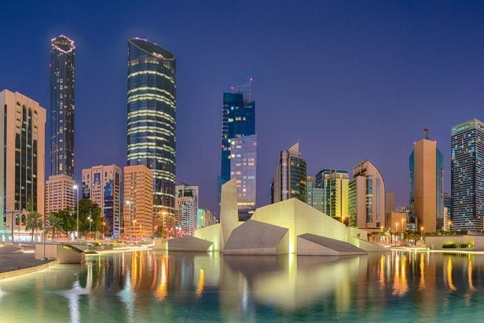 Abu Dhabi, photo by Paolo Lagunzad