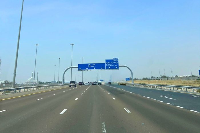 Abu Dhabi to Dubai road