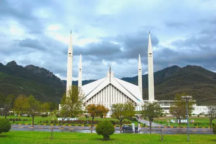 Faisal Mosque Islamabad Pakistan from Abu Dhabi with Wizz Air