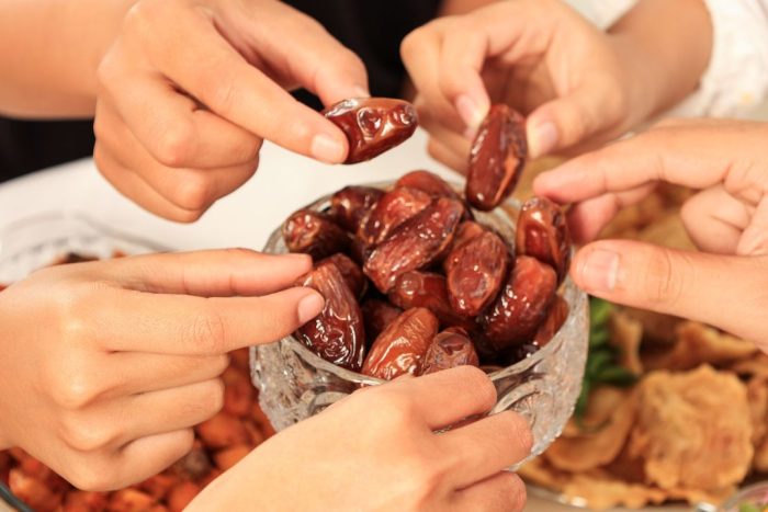 why are dates significant during ramadan